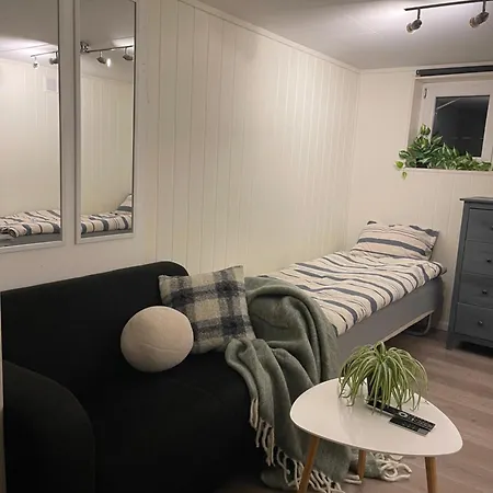 Tromsdalen 1 - Free Parking, Views & Near Attractions Lägenhet