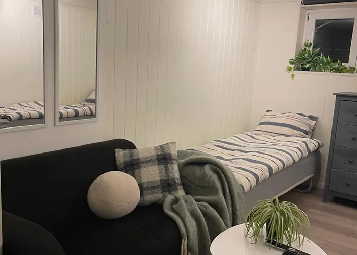 Tromsdalen 1 - Free Parking, Views & Near Attractions Lägenhet