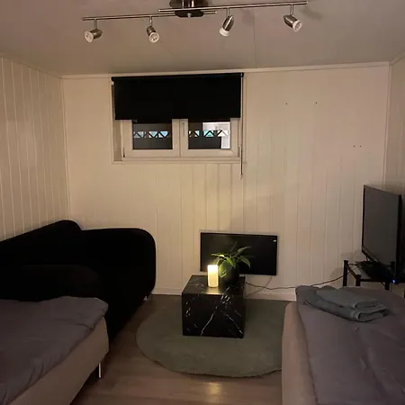 Tromsdalen 1 - Free Parking Apartment *